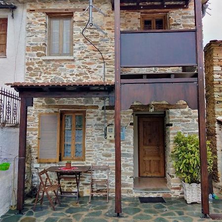 Ξενώνας Το Πέτρινο 2 Keramídhion Exterior photo